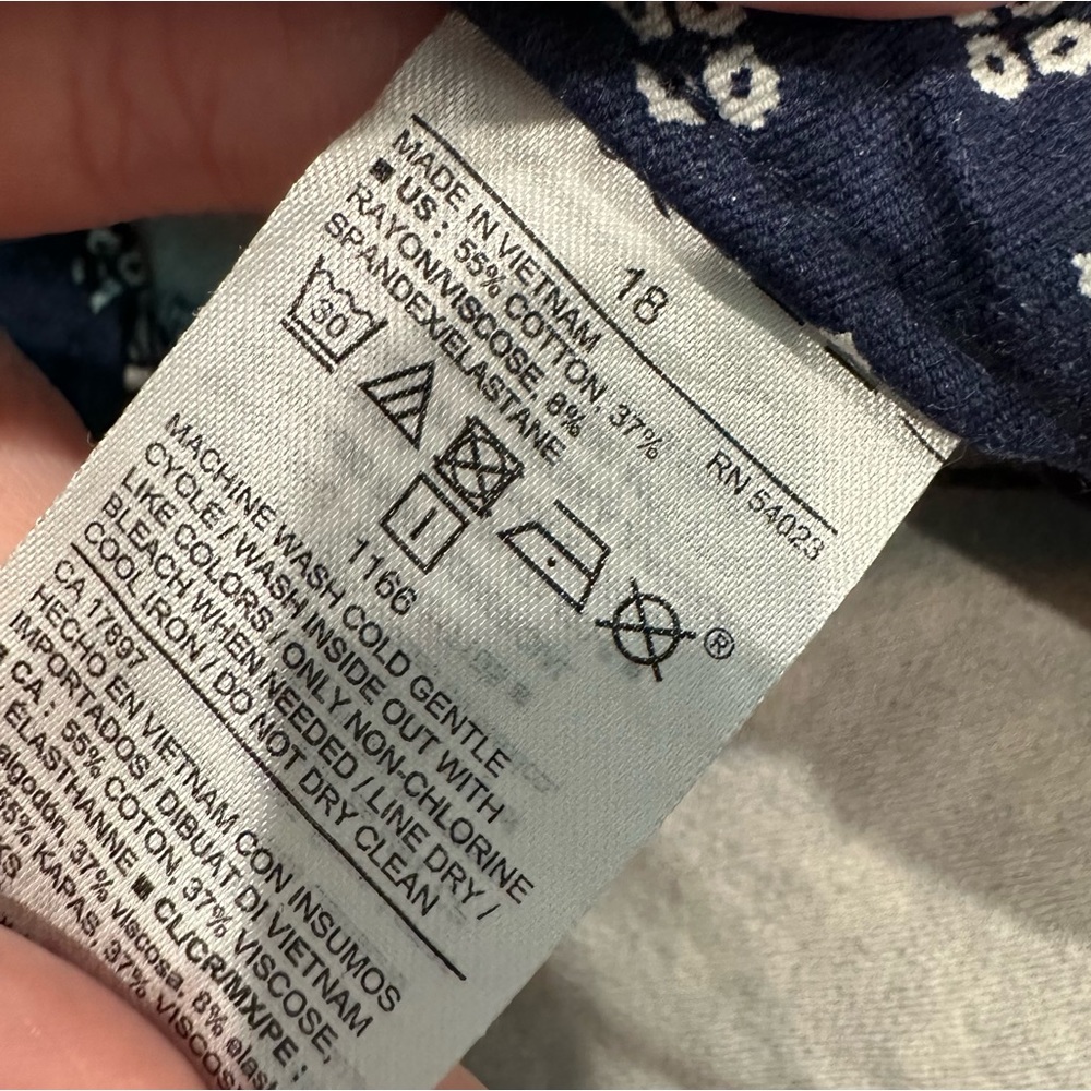 Old Navy Pixie Size 18 - image 4